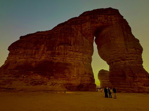 Elephant Rock-AlUla必去景点