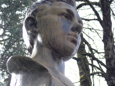 Square de la Gare-沙勒维尔梅济耶尔必去景点