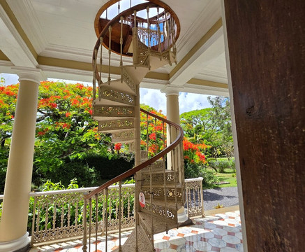 拉波多内城堡-马普必去景点