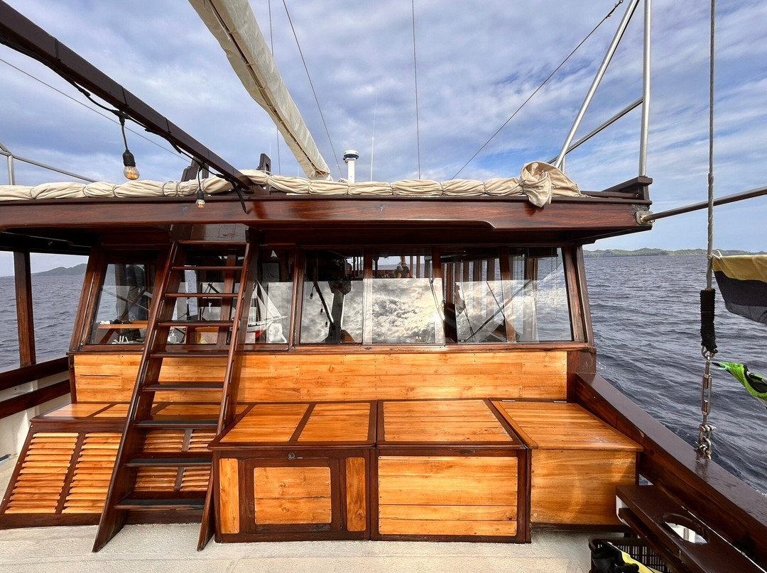 Cruising Raja Ampat - Wisesa Liveaboard-索龙必去景点