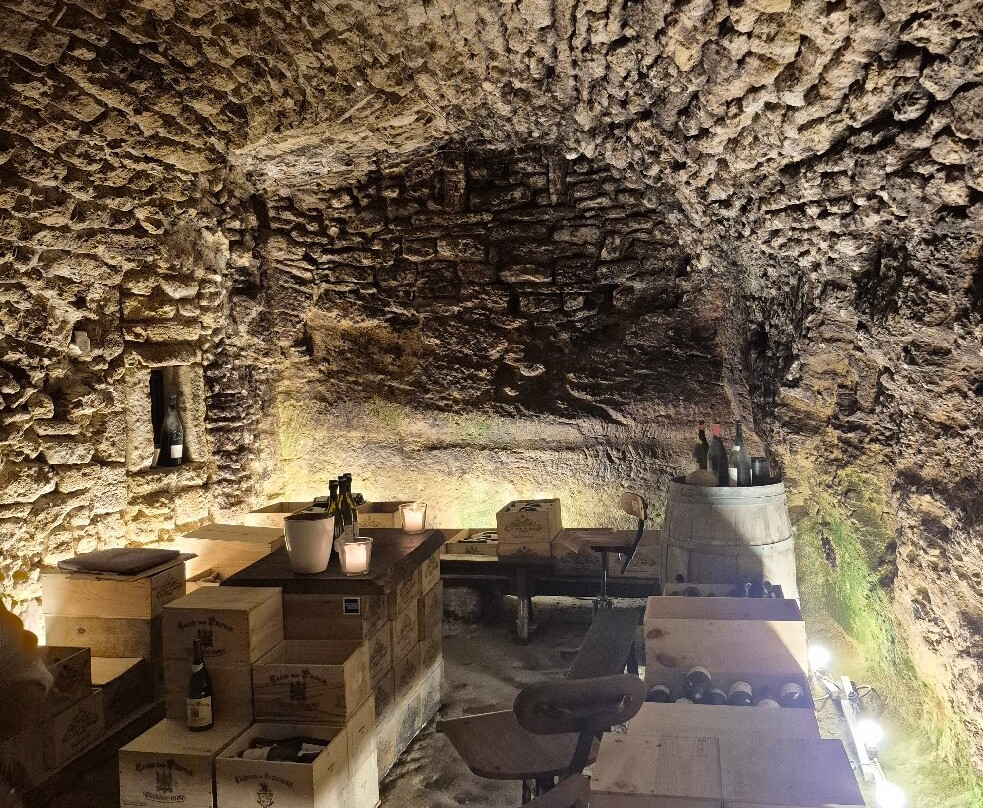 Les Caves Saint Charles-教皇新堡必去景点