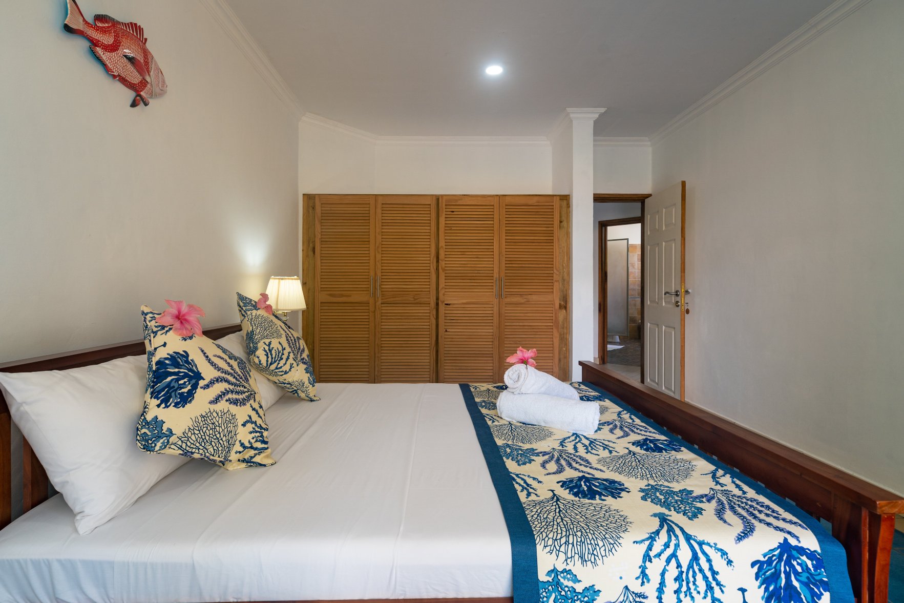 340度山景公寓-客卧