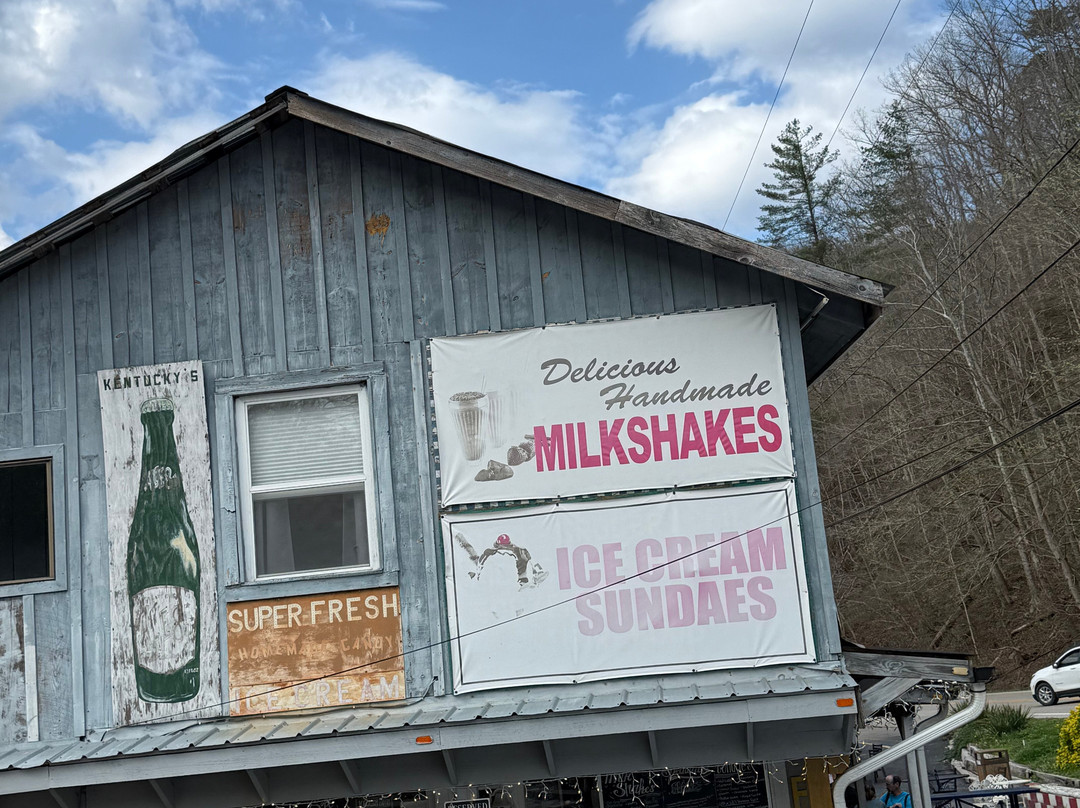 Ice Cream Shop at the Red River Gorge General Store