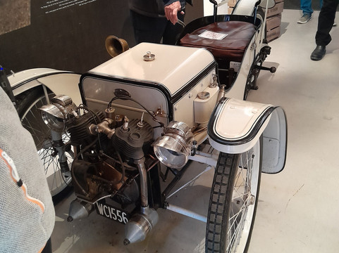 Morgan Motor Company-大莫尔文必去景点