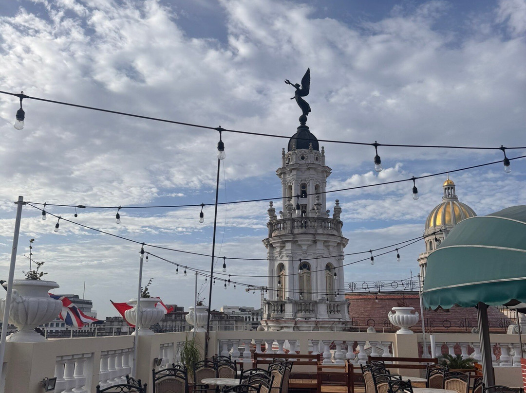 Hotel Inglaterra主图