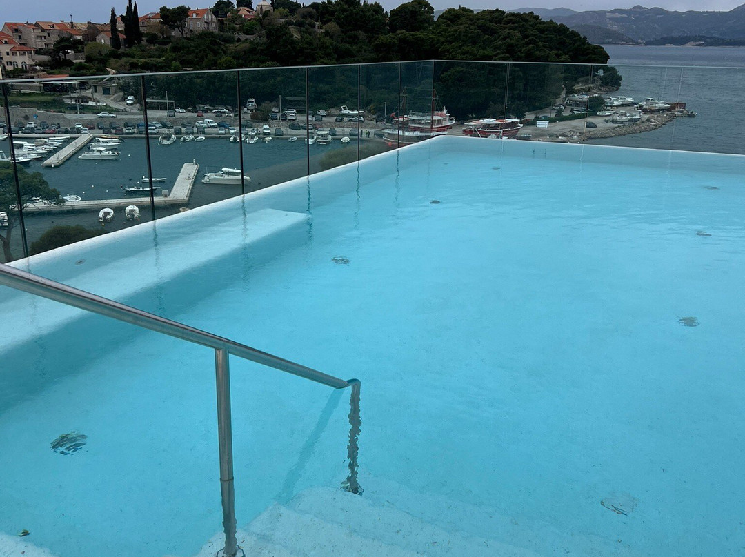 察夫塔特酒店主图