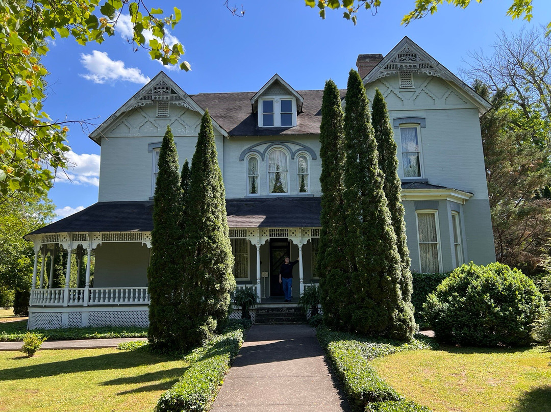 Falcon Rest Mansion & Gardens-McMinnville必去景点