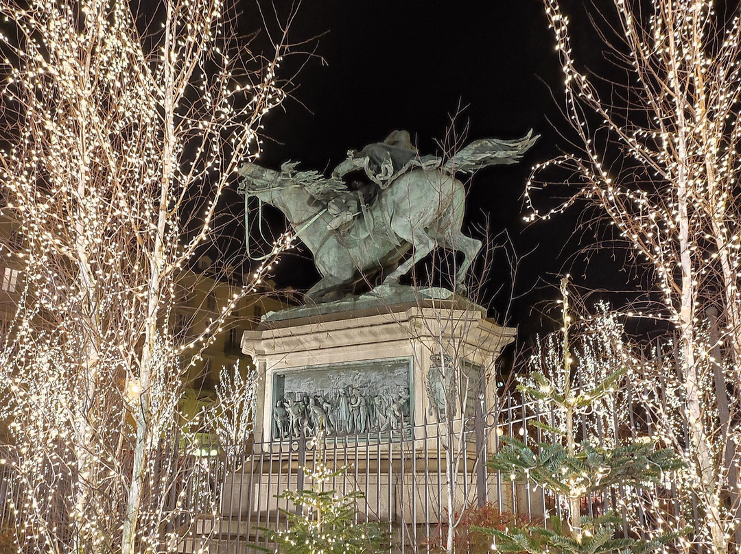 Monumento a Ferdinando di Savoia Duca di Genova-都灵必去景点