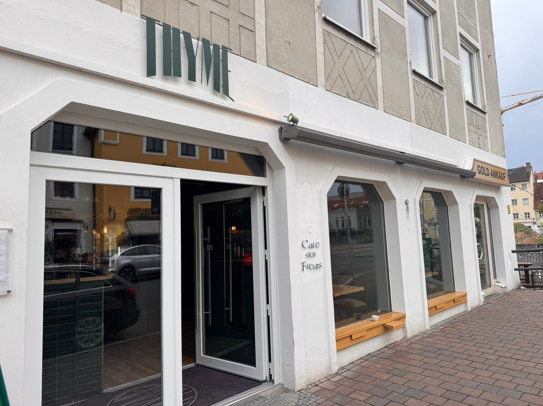 Thyme - Cafe Des Fleurs