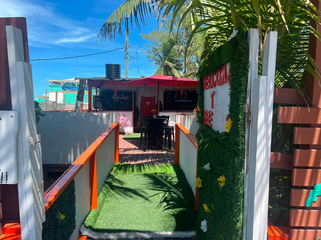 Geejays Beach Bar