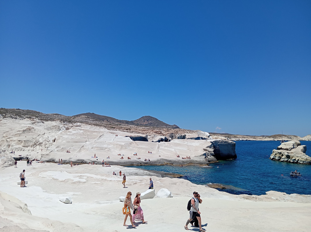 Sarakiniko Beach-米洛斯岛必去景点