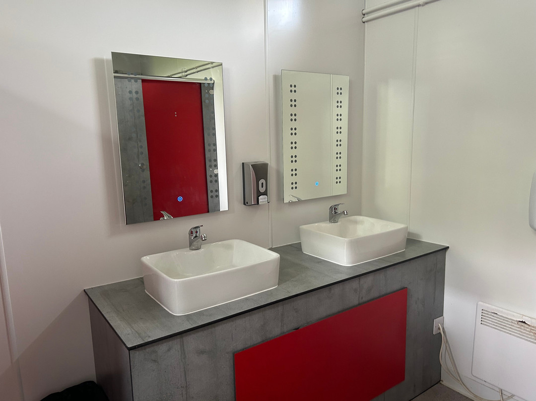 Glebe Leisure caravan and Fishing Lakes-Bicester必去景点