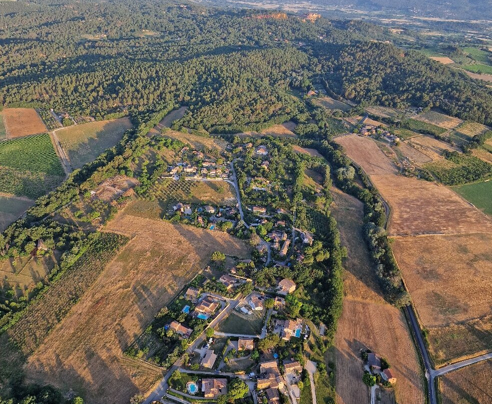 Montgolfière Vol Terre-Saint-Saturnin-les-Apt必去景点
