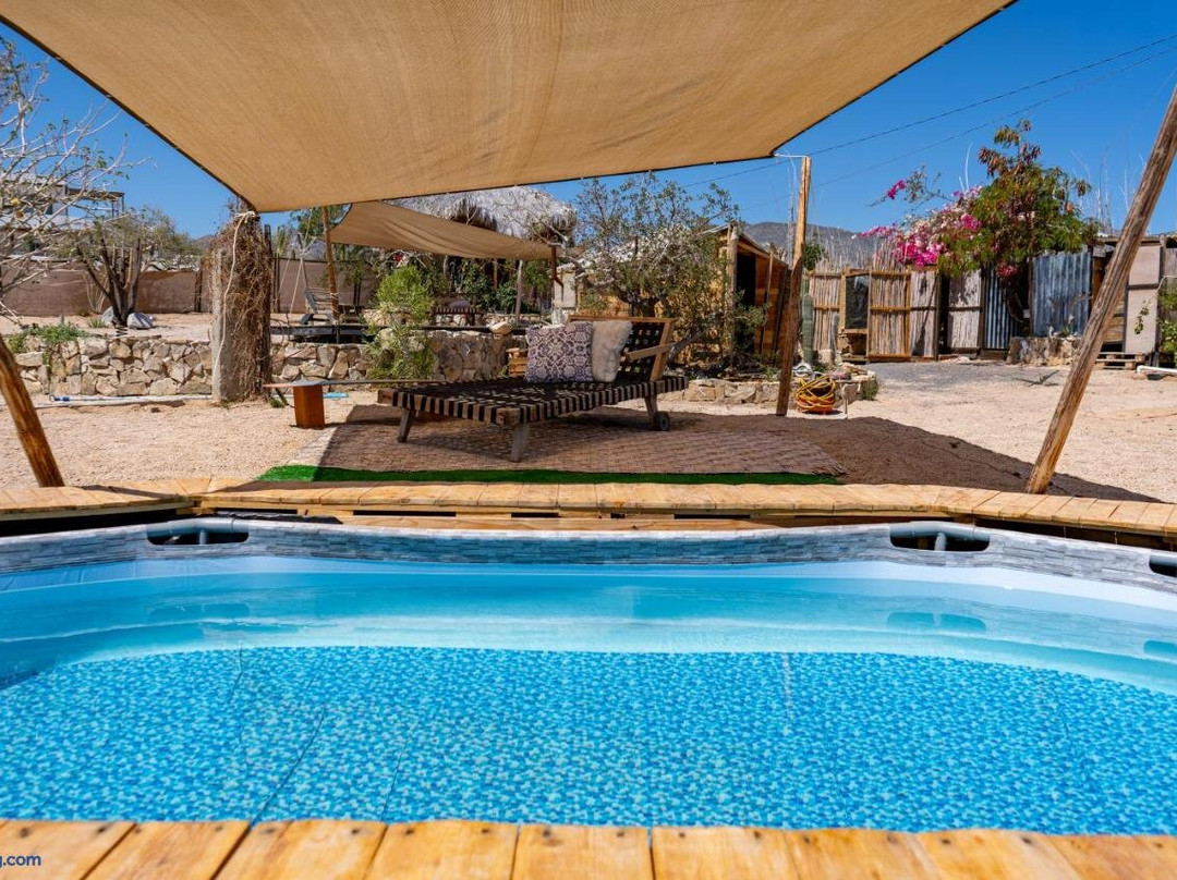 BuenaOnda eco glamping spa & kite spot