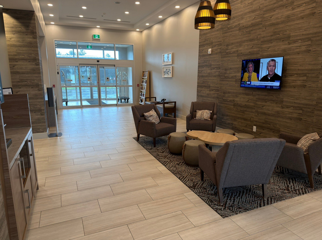 金斯顿西部洲际Candlewood Suites酒店主图