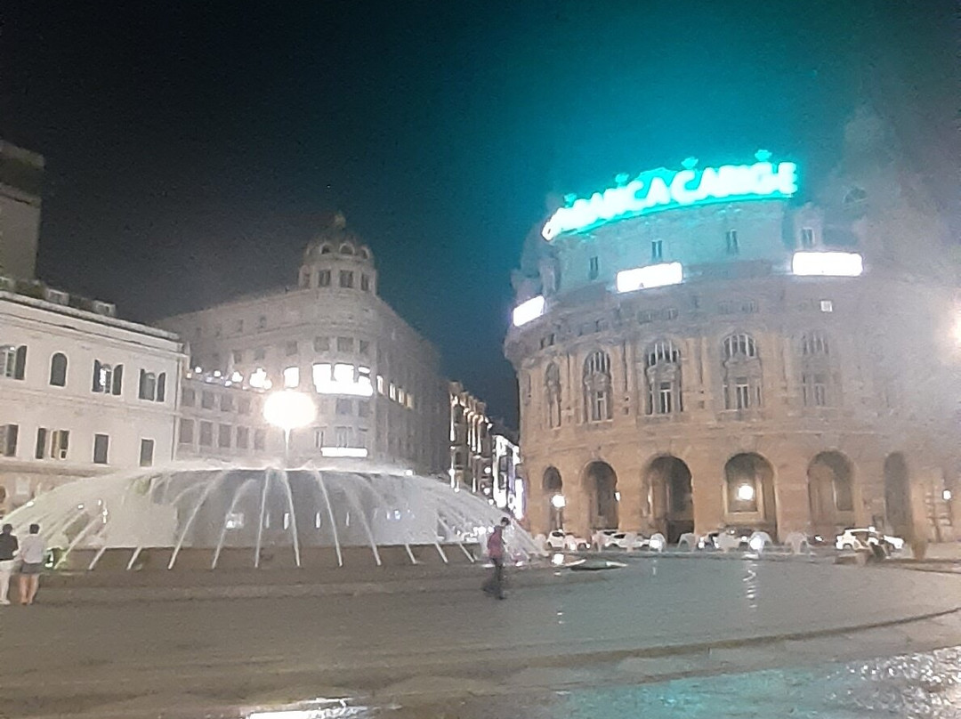 Piazza Raffaele De Ferrari-热那亚必去景点