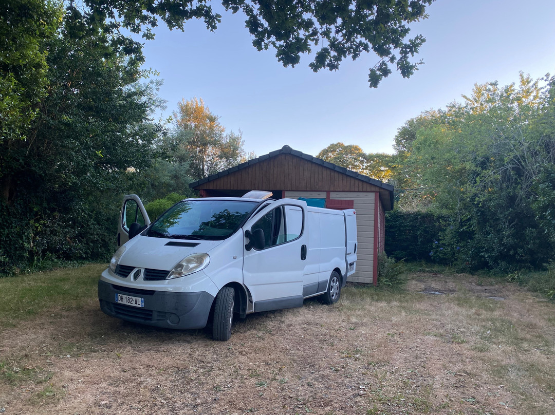 Camping Happiness Side Pre