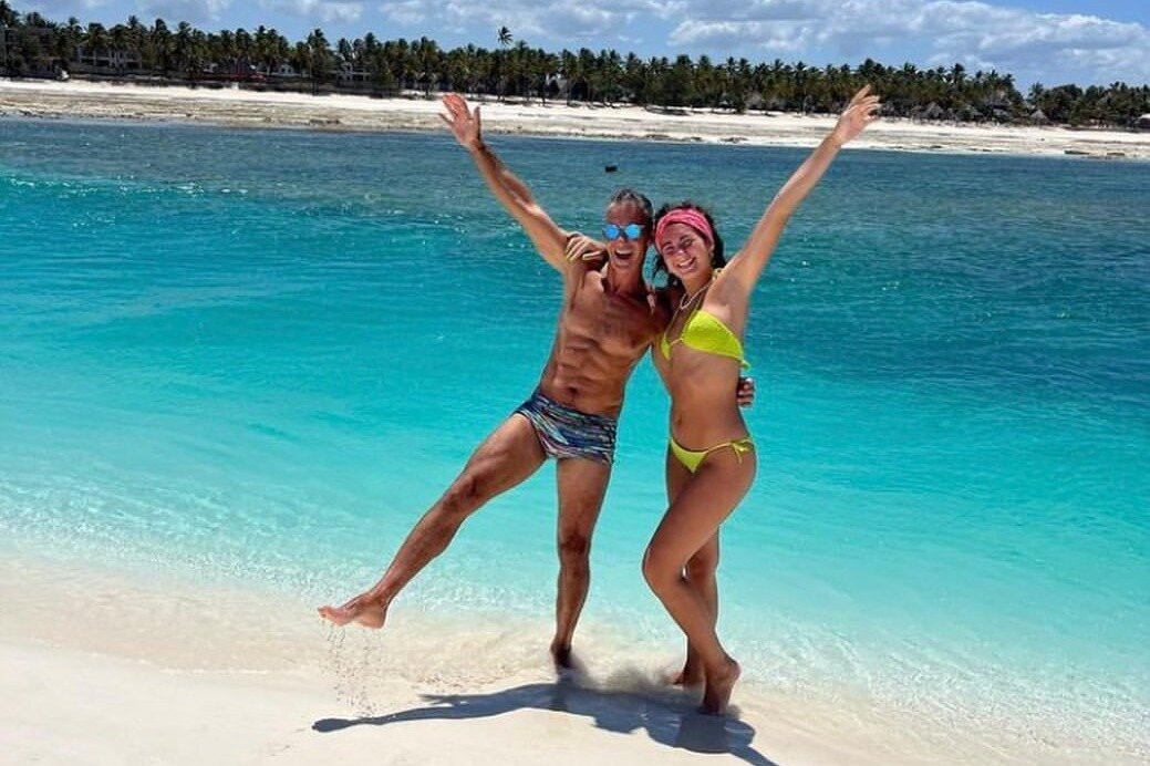 Blue lagoon Michamvi snorkling, Sandbank,Mangrove and seafood lunch