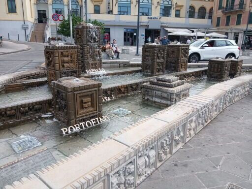 Stazione Ferroviaria di Rapallo-拉帕洛必去景点