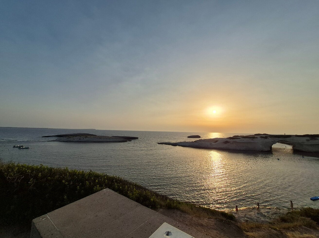 Spiaggia dell'Arco-S'Archittu必去景点