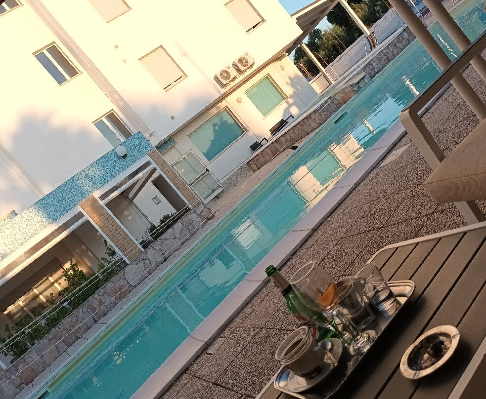 斯特兰德酒店主图