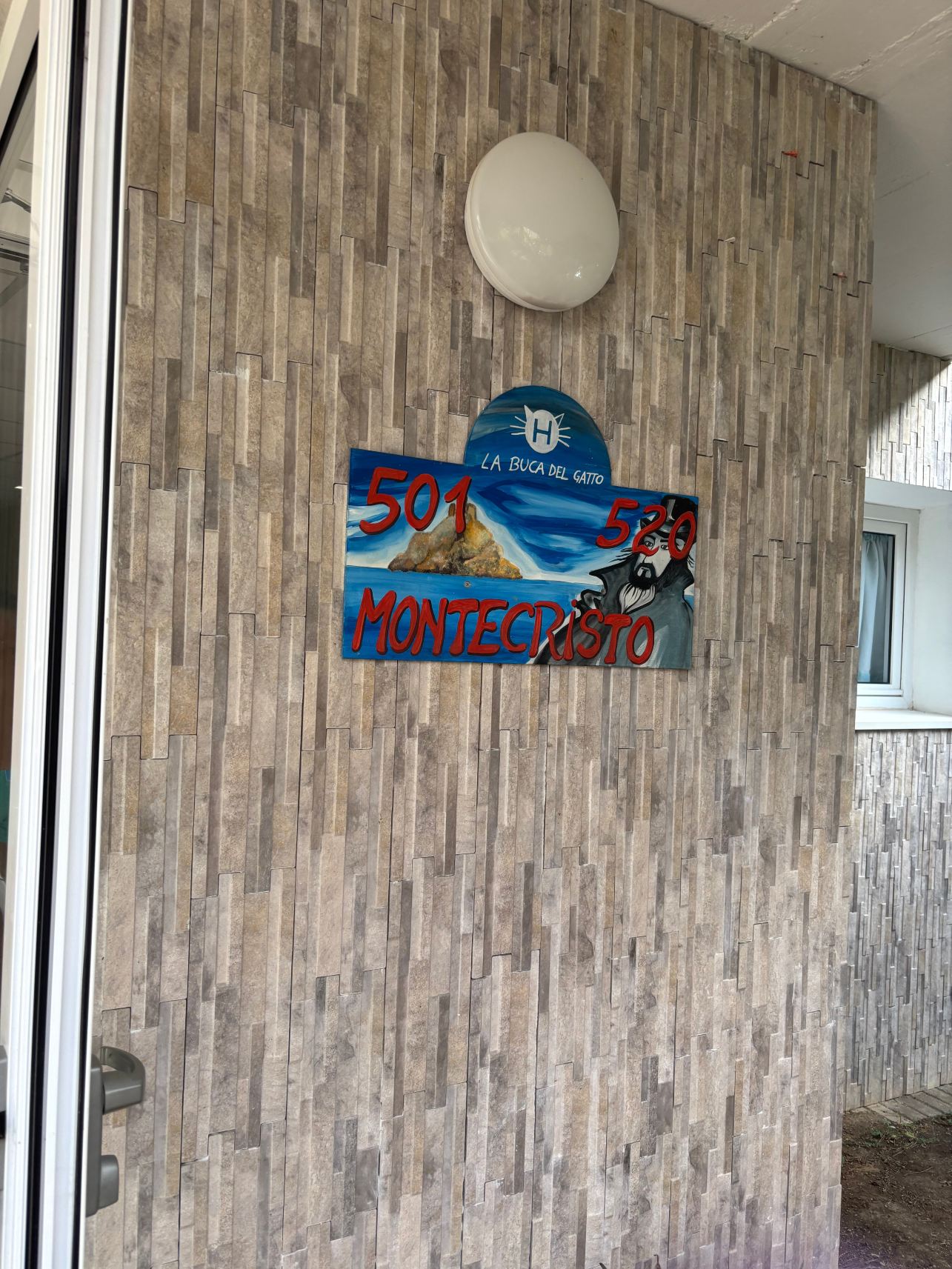 拉布卡德尔加托酒店-旅行者