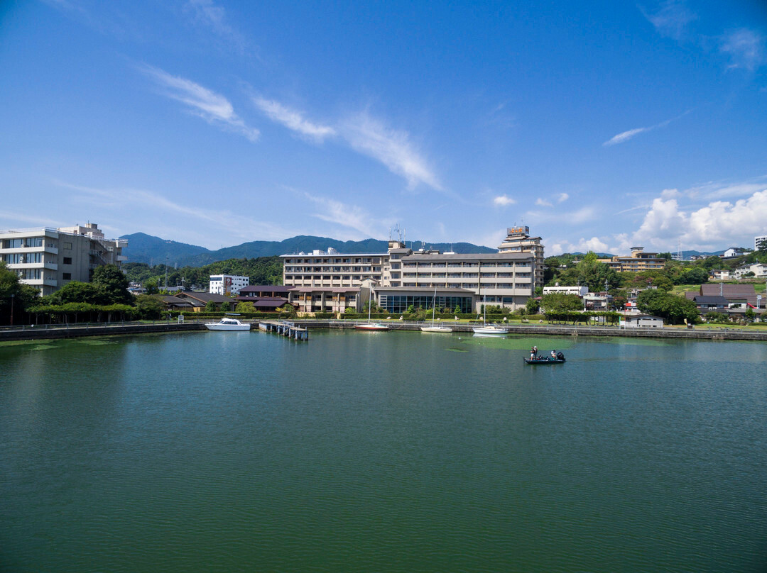 雄琴温泉 琵琶湖绿水亭温泉酒店主图