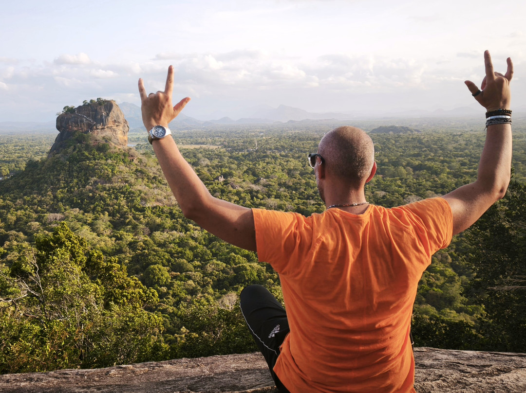 Indunil tours Sri Lanka-Deniyaya必去景点