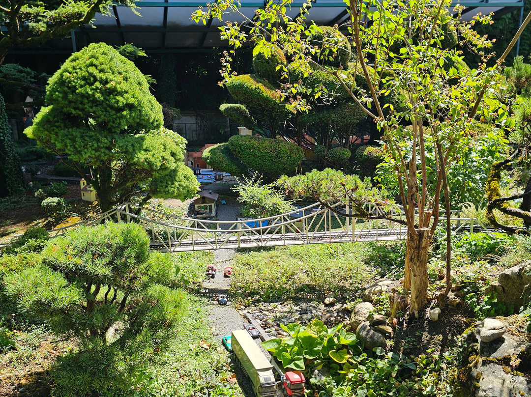 Le Jardin Ferroviaire & Musical-Chatte必去景点