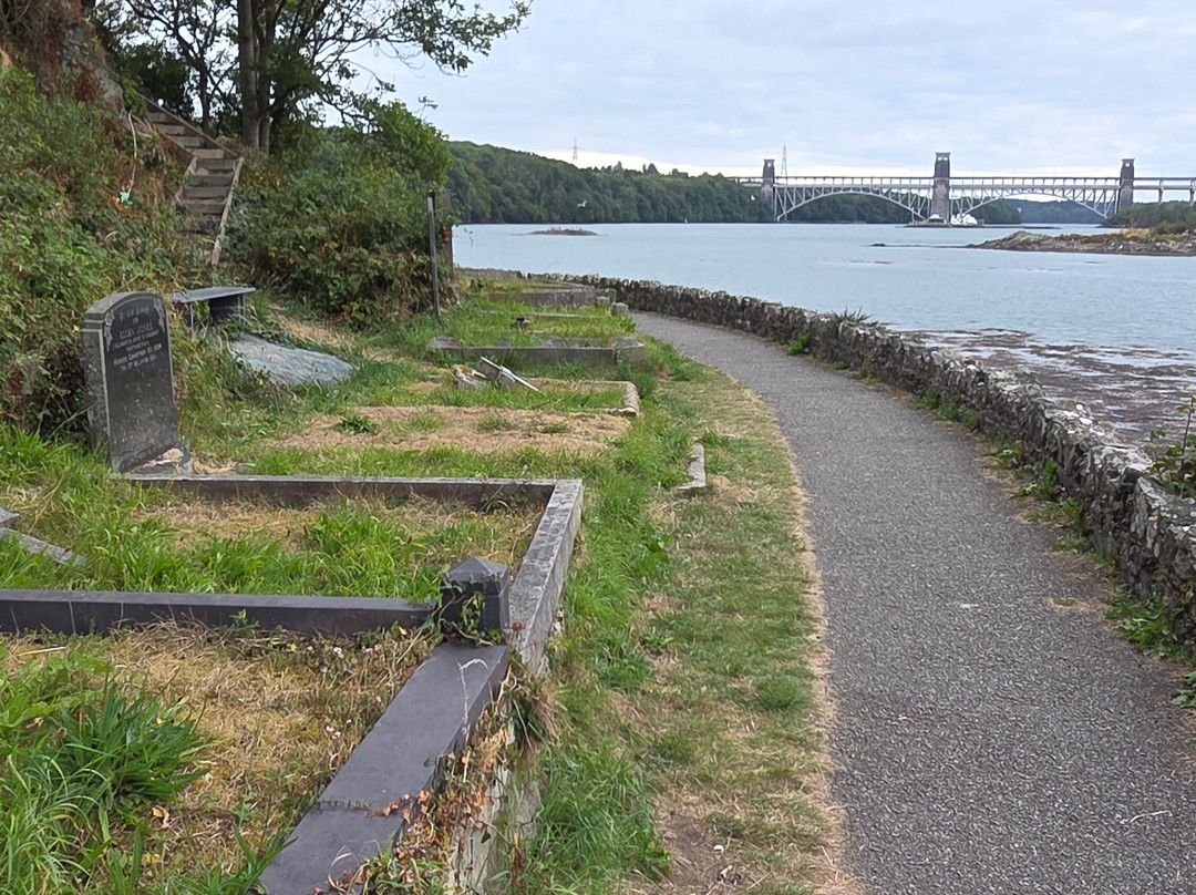 St Tysilio's Church-Menai Bridge必去景点