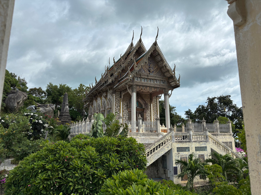 Wat Khao Krailart-Nong Kae必去景点