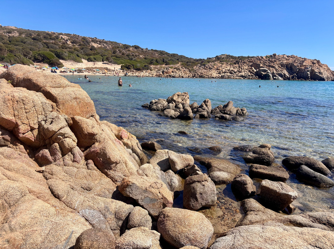 Spiaggia di Cala Cipolla-Chia必去景点