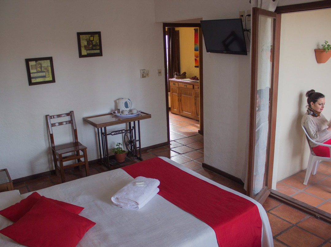 科洛尼亚·德尔萨克拉门托城酒店住宿-波萨达埃尔维亚杰罗酒店