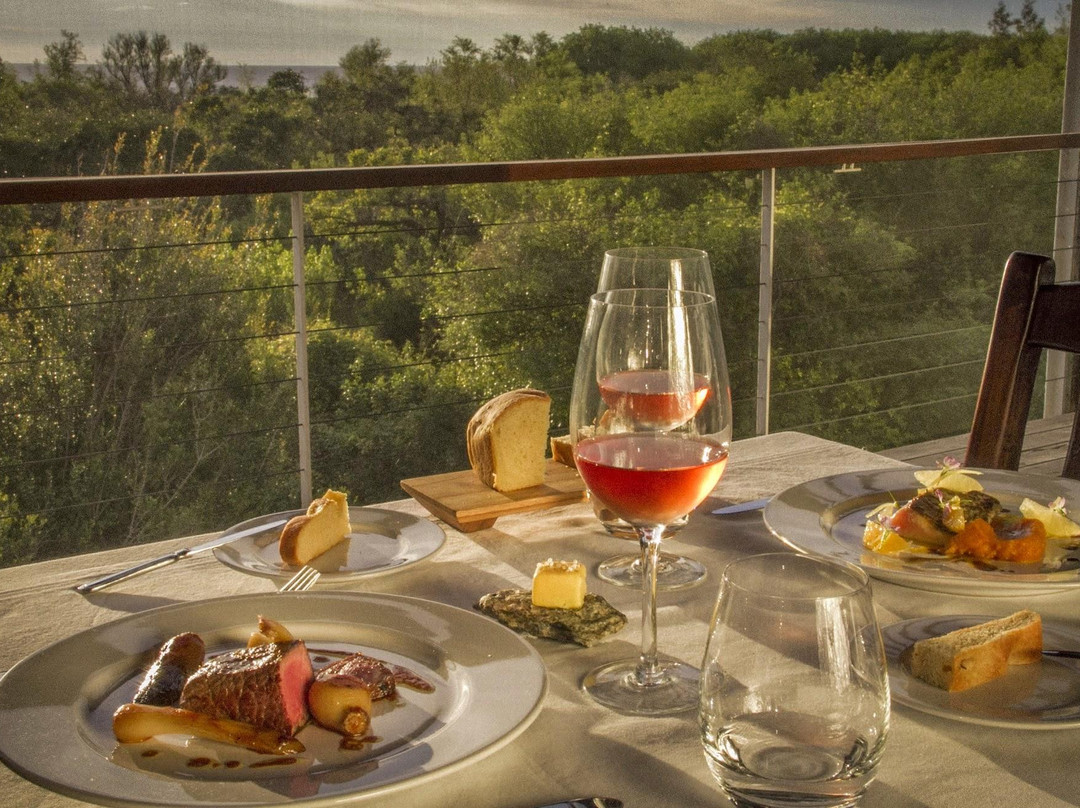 Rio Ancho Gourmet Lodge