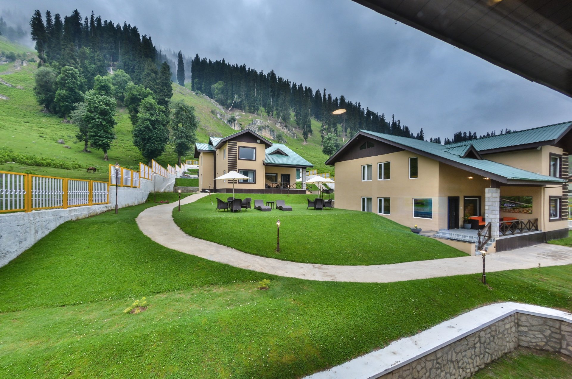 Hotel Pine Spring-官方