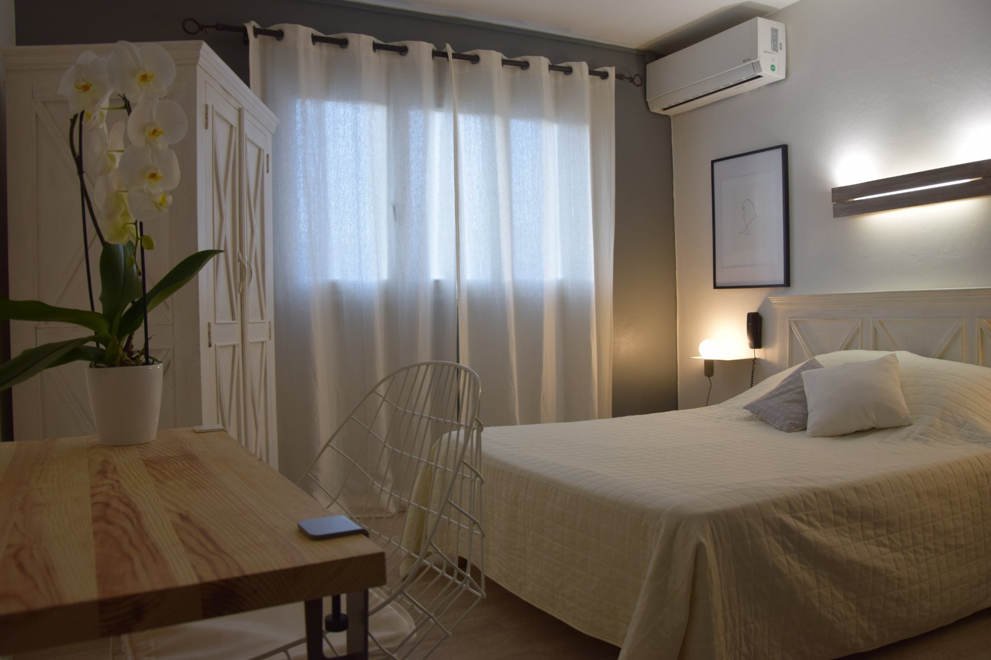 Hotel le Grillon-官方