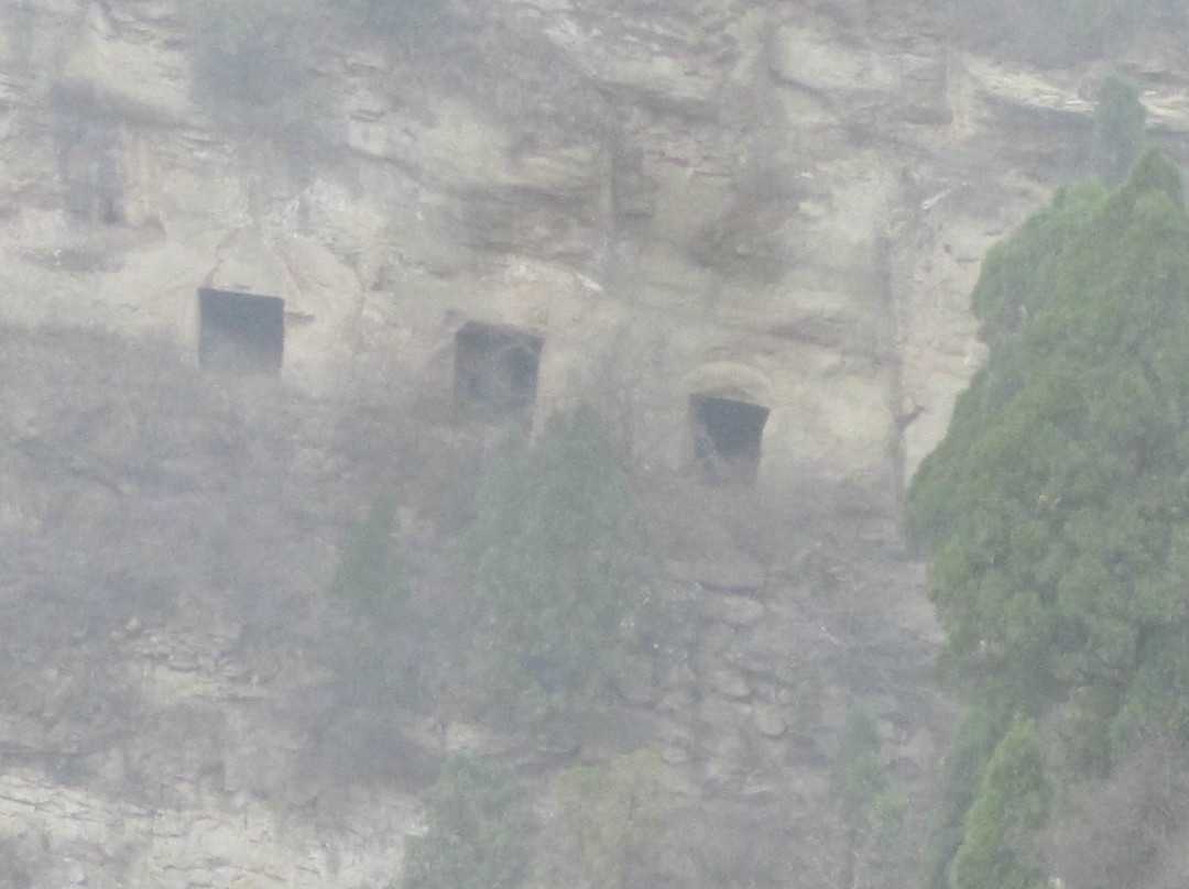 七佛洞石窟景点图片