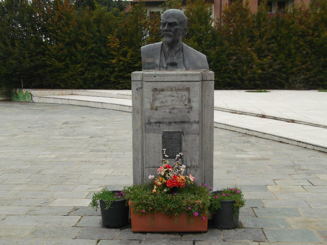 Piazza lenin/statua di lenin景点图片