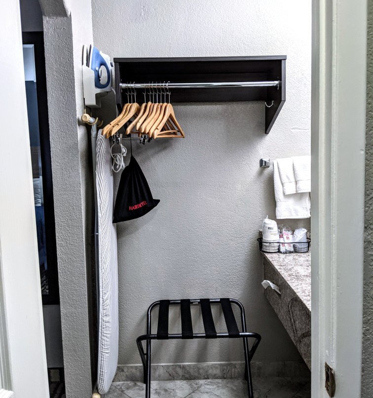 Best Western Post Oak Inn主图