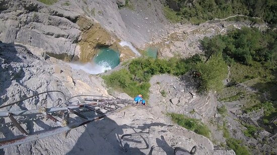 AventuraTrek Guias de Montaña y Barrancos景点图片