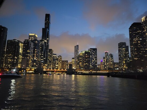 KnockOut Charters - Boat Tours-芝加哥必去景点