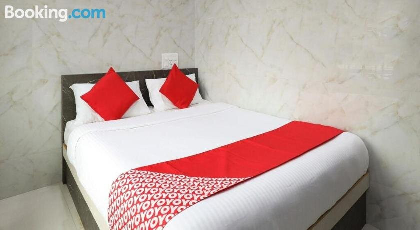 STAYMAKER Guru Comforts Belur