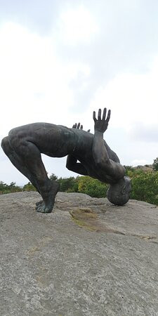 Skulptur i Pilane-Kloevedal必去景点