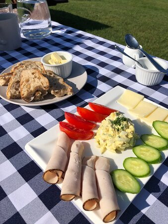 Hadovka Lakeside Inn主图