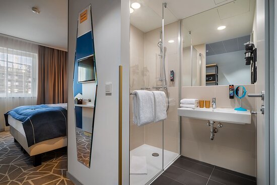 Holiday Inn - The Niu Ridge Halle Central Station by IHG-浴室
