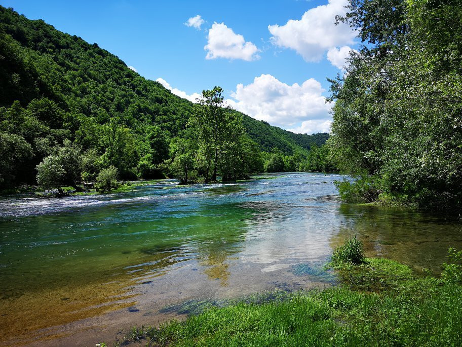 Ostrožac-Una valley hiking trail景点图片