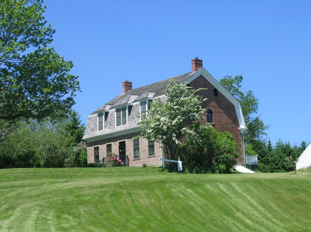 McCulloch House Museum & Genealogy Centre景点图片