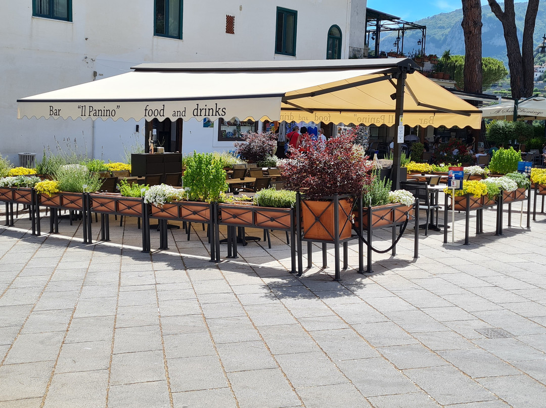 Il Panino - Food and Drinks