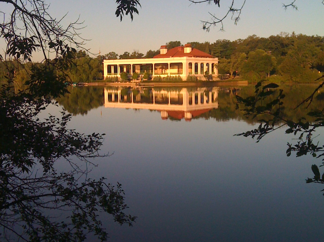 Como Lakeside Pavilion