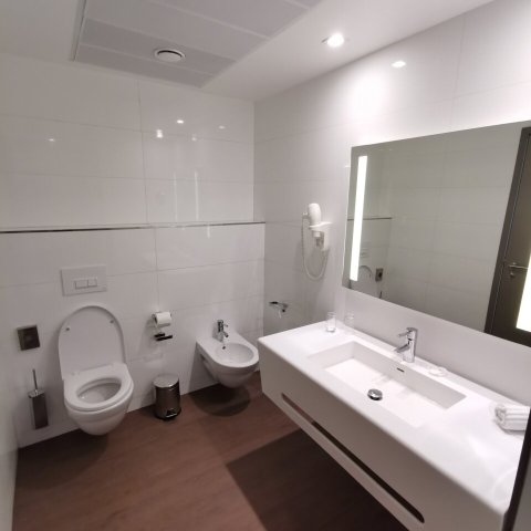 Park Mall Hotel & Conference Center-portrait